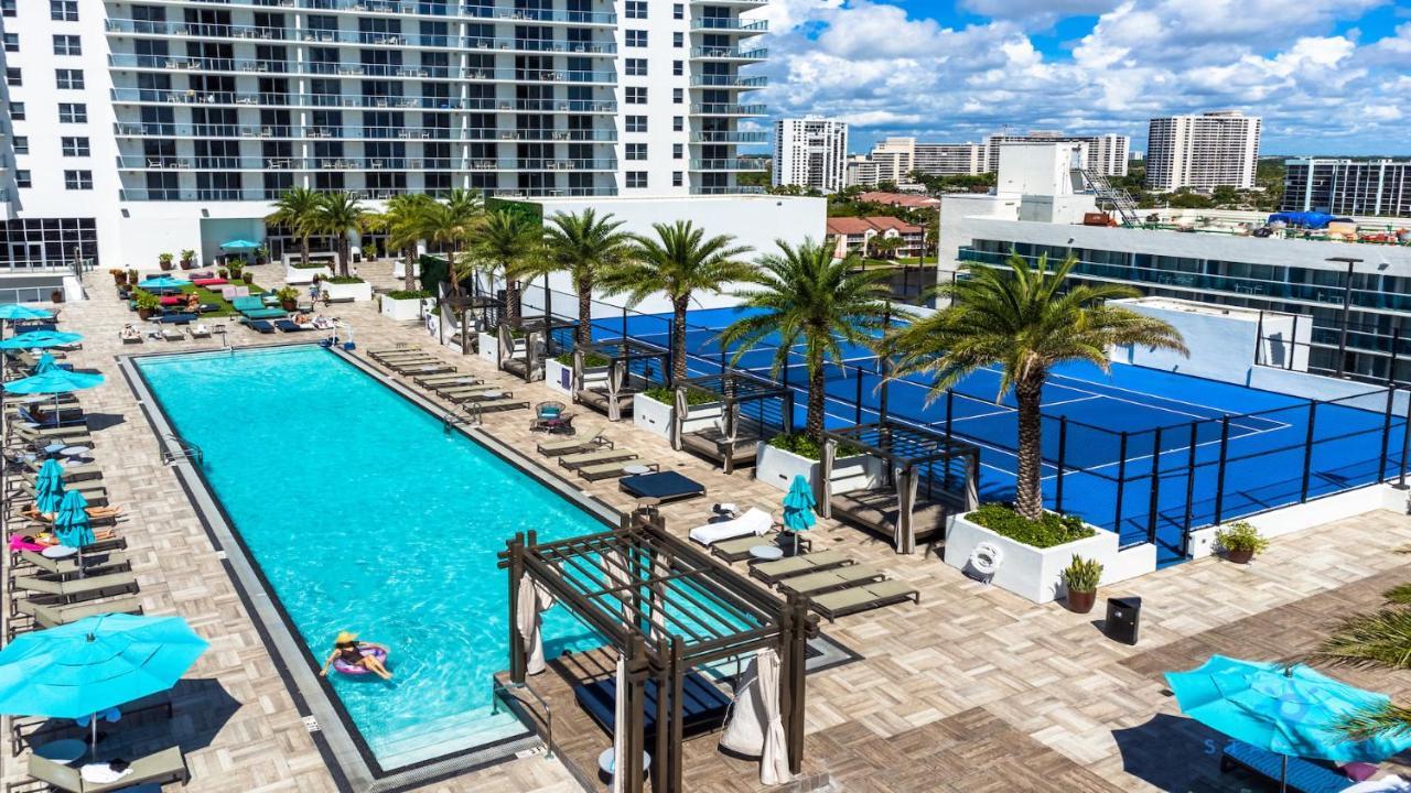 5 Amenities Luxury 3 Bedroom Front Intercostal View Hollywood Exterior photo