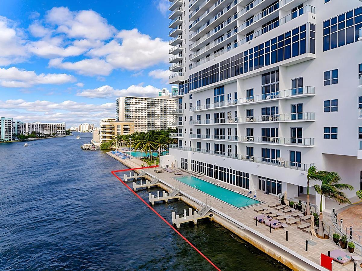 5 Amenities Luxury 3 Bedroom Front Intercostal View Hollywood Exterior photo